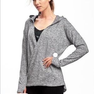 ❌SOLD❌Old navy active  gray cross cross hoodie l